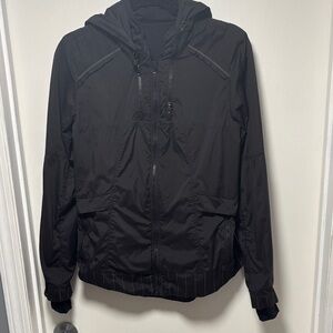 Lululemon Women’s spring forward Windbreaker Jacket size 10